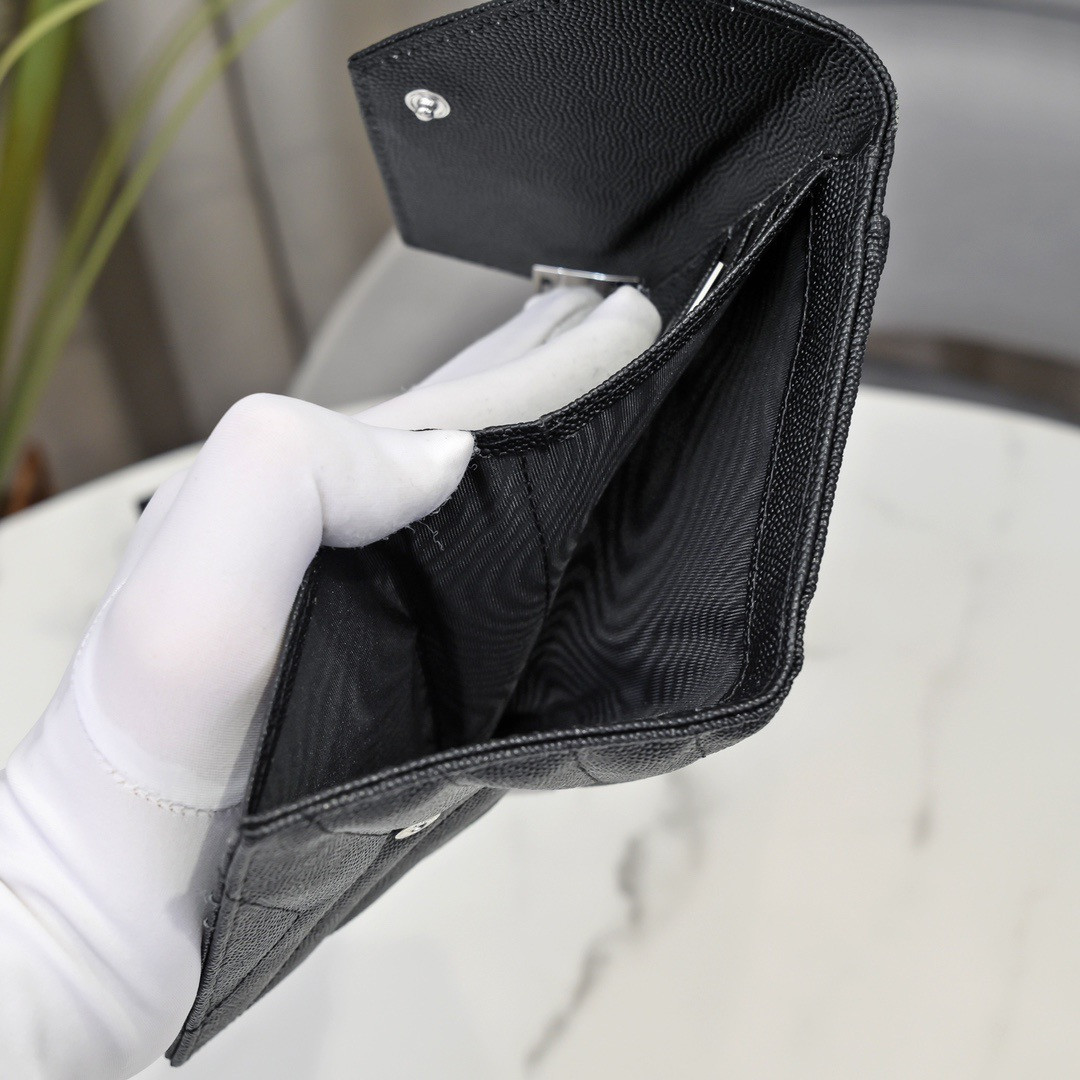 YSL cassandre matelass¨¦ compact tri fold wallet in grain de poudre leather 12.5 x 10 x 2.5 cm - Image 5