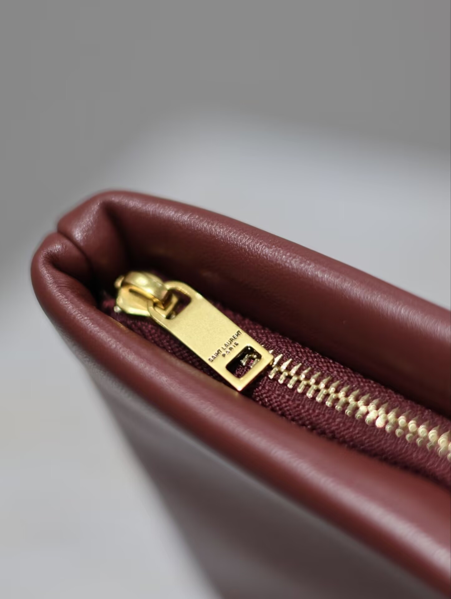 YSL CALYPSO small pouch in lambskin 23x16x3cm - Image 10