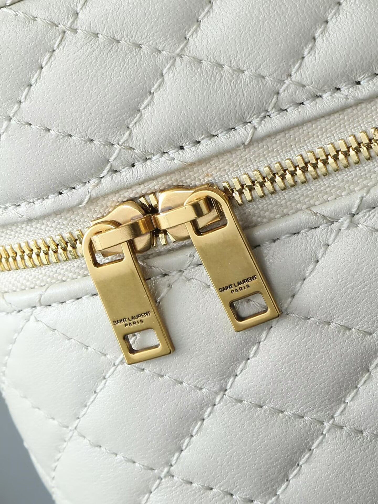 YSL GABY VANITY BAG IN LAMBSKIN 18 X 11 X 6.5 CM - Image 10