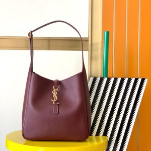 Alternative view of YSL LE 5 ¨¤ 7 SUPPLE SMALL IN GRAINED LEATHER  23 x 22 x 8.5 cm