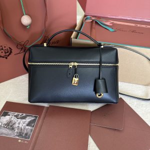 Alternative view of Loro Piana Extra Pocket L27 Ostrich Leather 16 x 27 x 10 cm