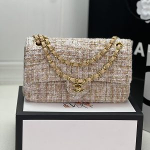 Alternative view of Chanel Classic Flap Bag 25x15x6cm