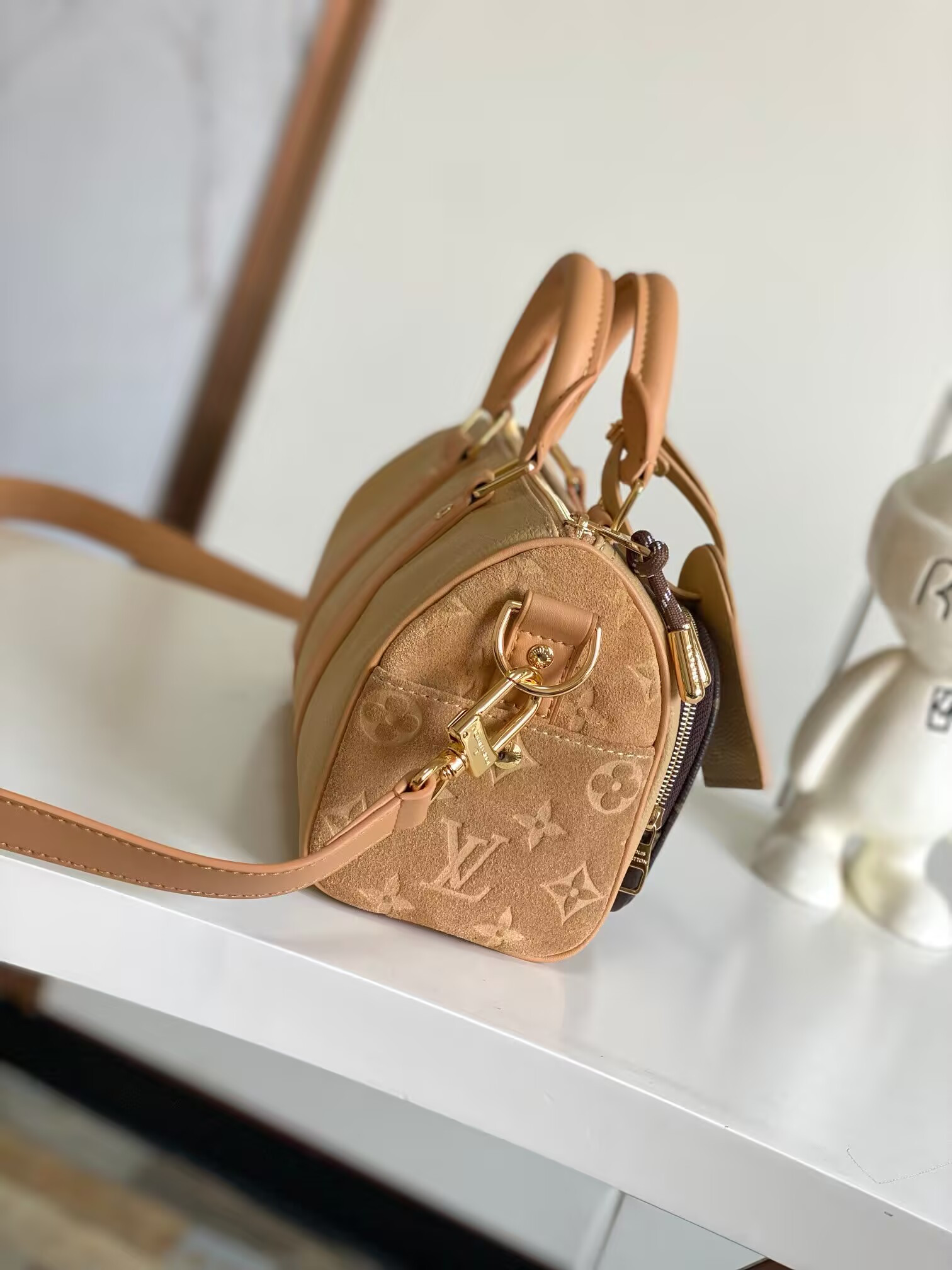 LV Keepall Bandouli¨¨re 25 M12627 25x15x11cm - Image 4