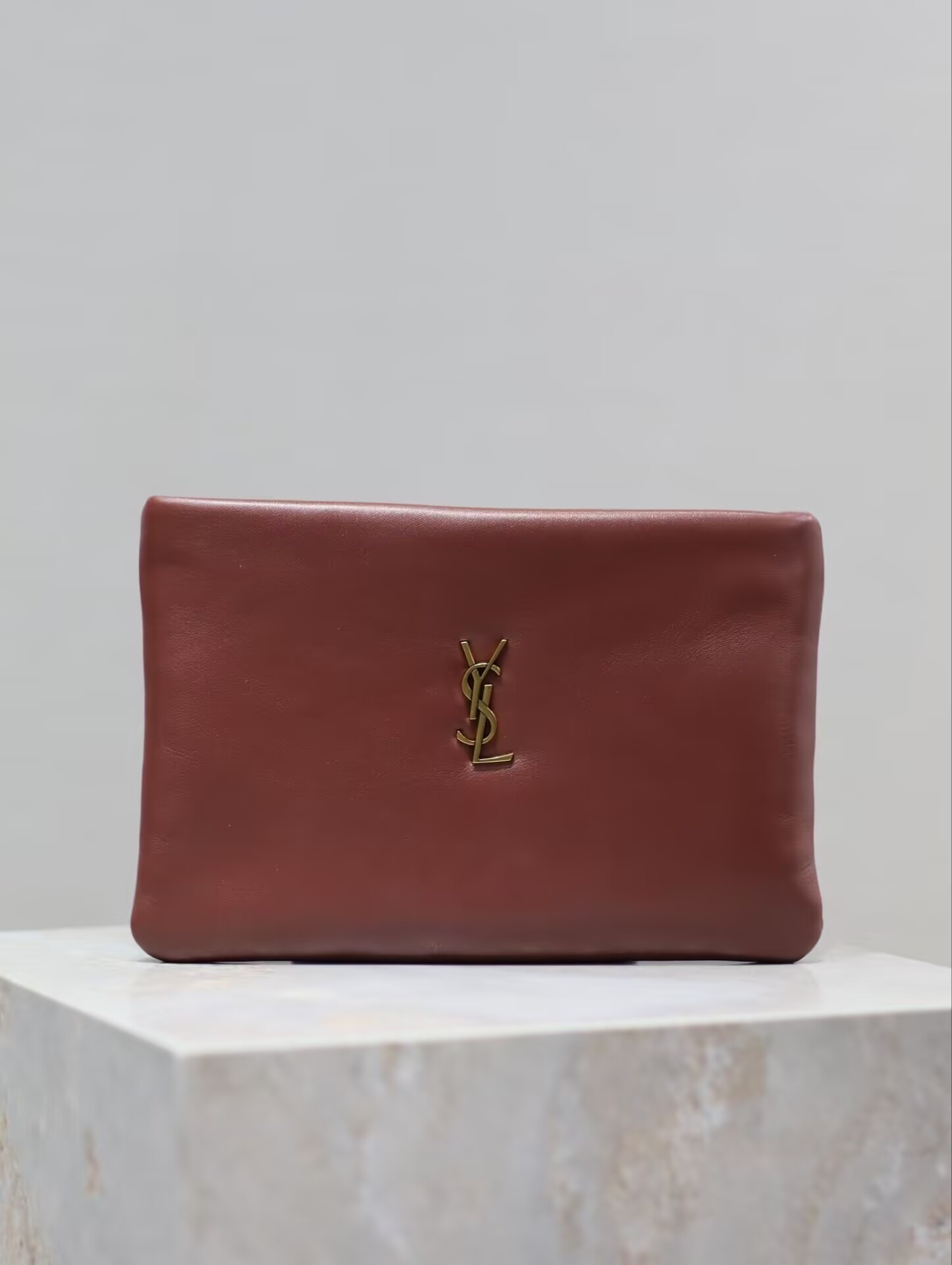 YSL CALYPSO small pouch in lambskin 23x16x3cm - Image 2