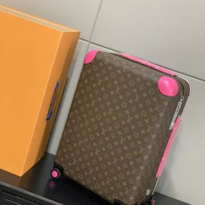Alternative view of Louis Vuitton LV Horizon 55 Colormania Fuchsia M46780 15 x 21.7 x 8.3 inches