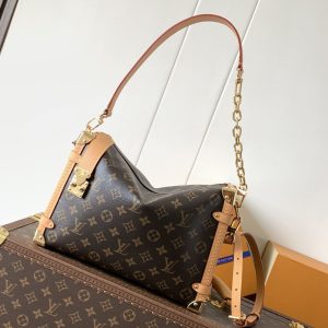 Alternative view of LV Side Trunk GM M14513 20x10x30cm