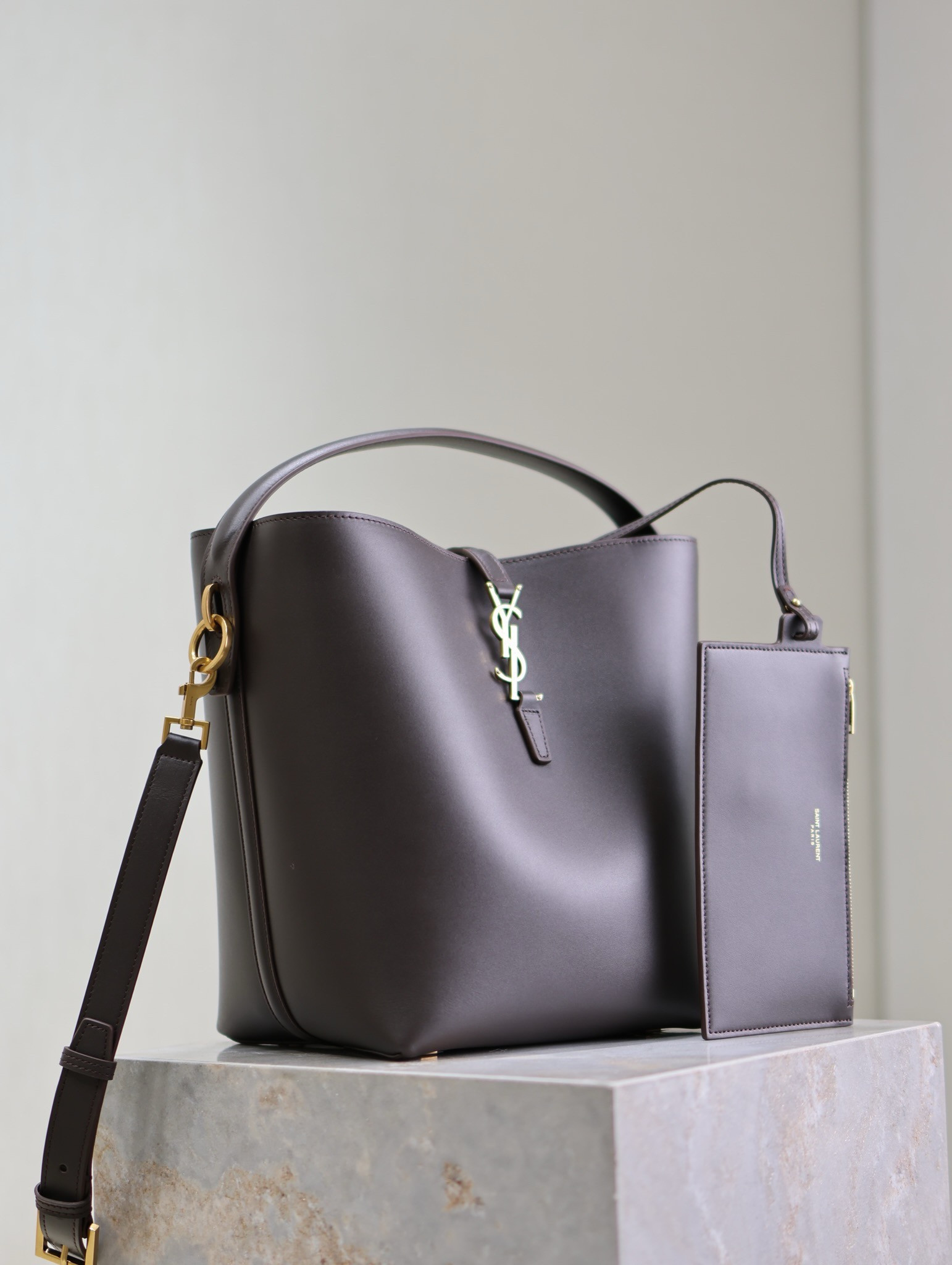 YSL LE 37 In Shiny Leather 26x20x12cm - Image 2