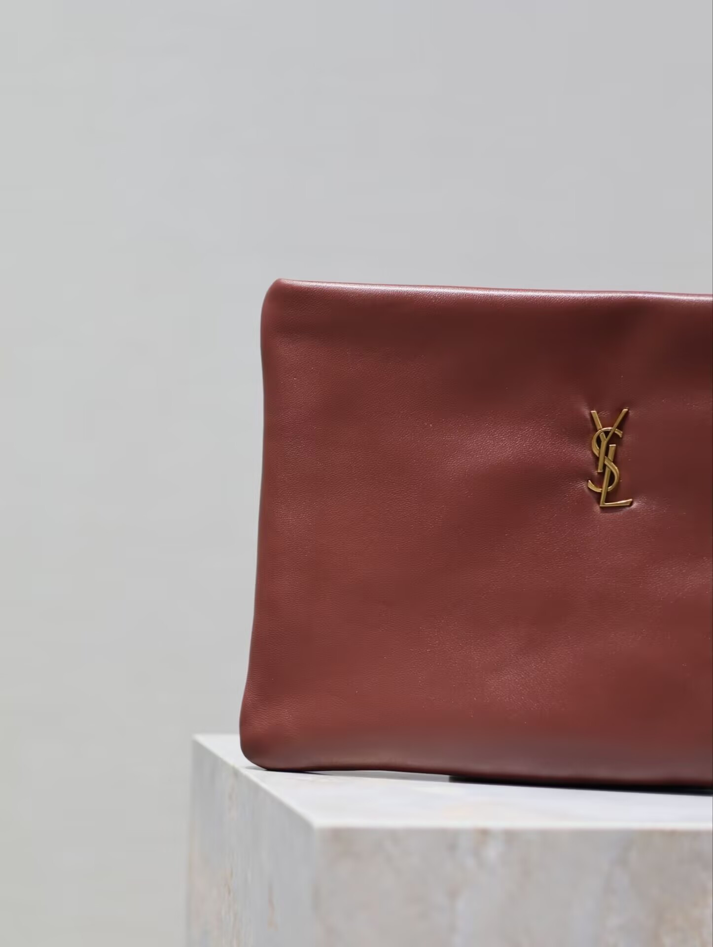 YSL CALYPSO large pouch in lambskin 30x22x3cm - Image 7