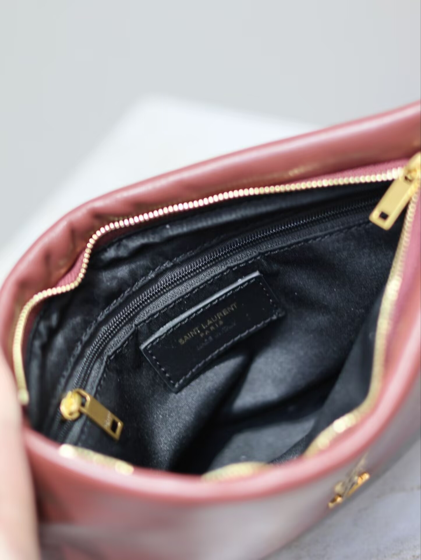 YSL CALYPSO small pouch in lambskin 23x16x3cm - Image 9