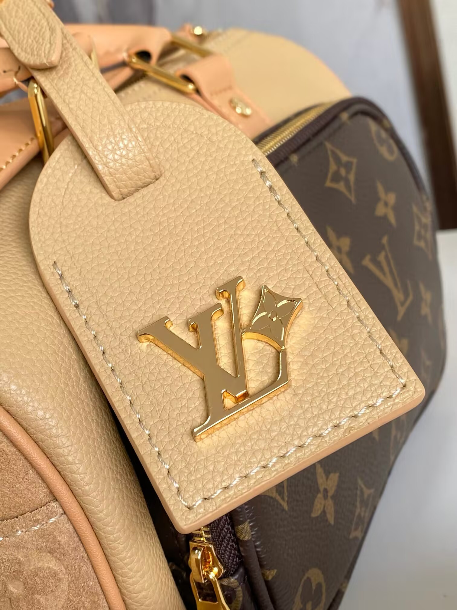 LV Keepall Bandouli¨¨re 25 M12627 25x15x11cm - Image 9