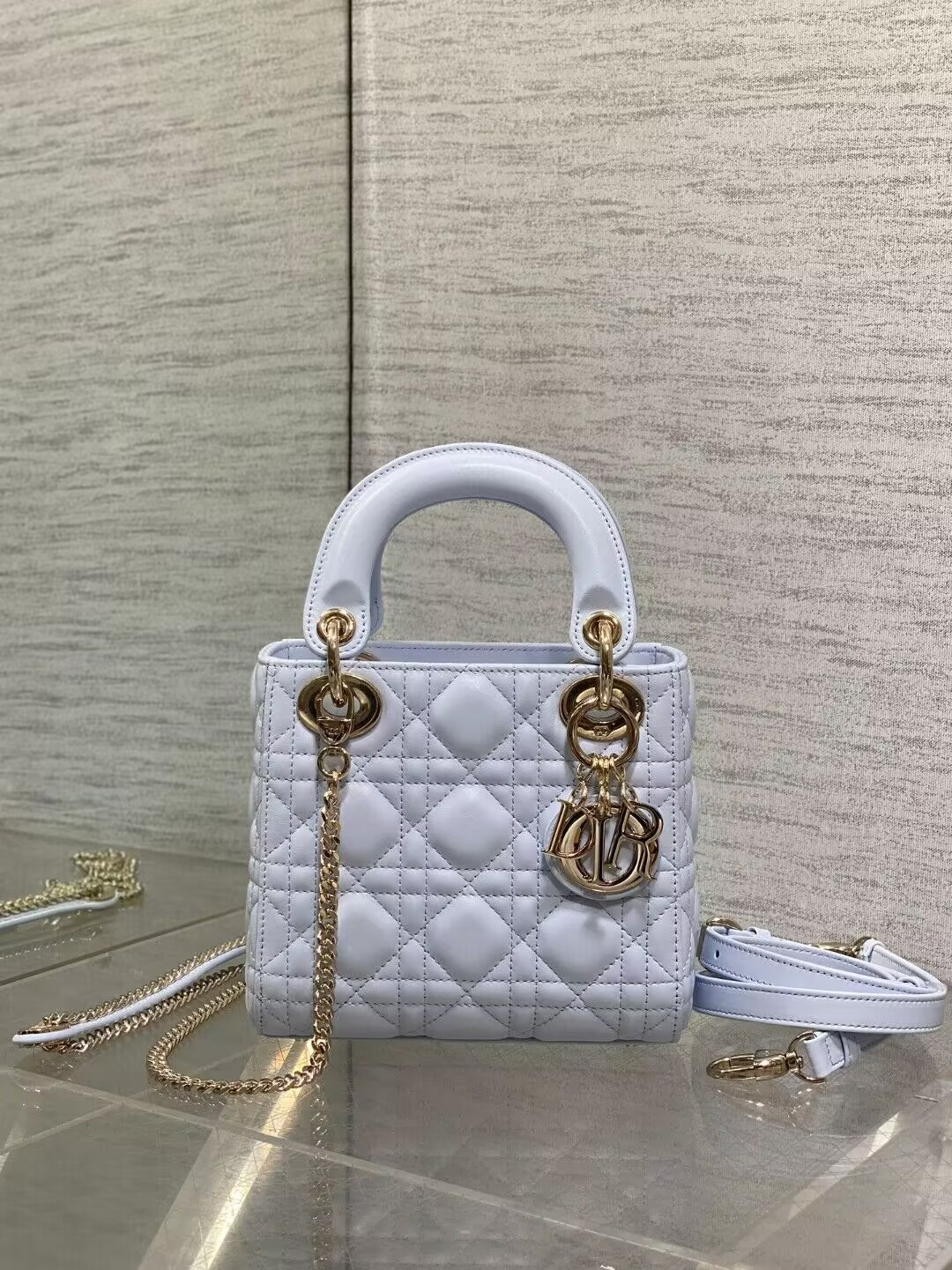 Mini Lady Dior Bag 17 x 15 x 7 cm