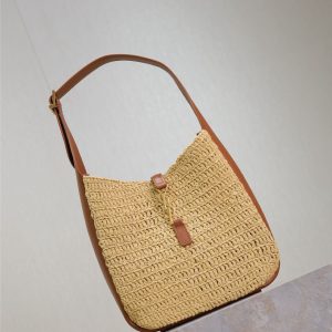 Alternative view of YSL LE 5 ¨¤ 7 Supple Small in Raffia and leather 22 X  22 X 7-9 CM
