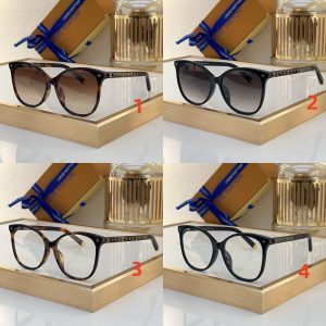 Alternative view of LV Glasses #3