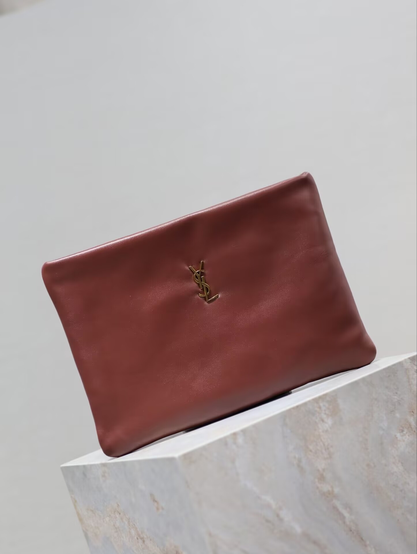 YSL CALYPSO large pouch in lambskin 30x22x3cm - Image 6
