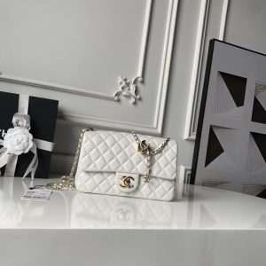 Alternative view of Chanel Classic Flap Handbag CF AS5756 14.5x23.5x7cm