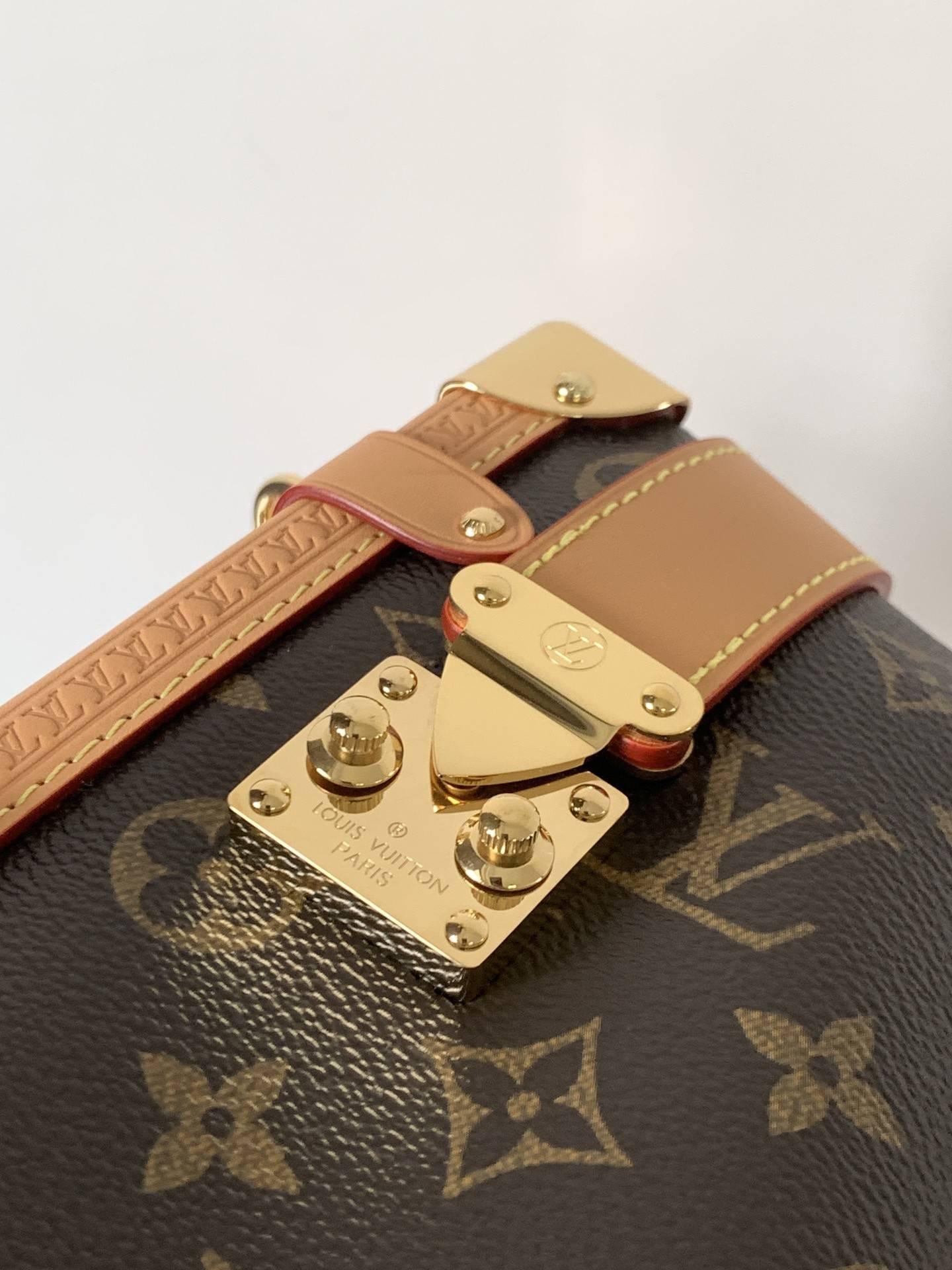 LV Side Trunk GM M14513 20x10x30cm - Image 7