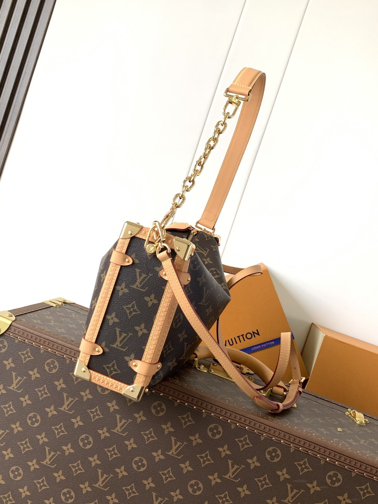 LV Side Trunk GM M14513 20x10x30cm - Image 4