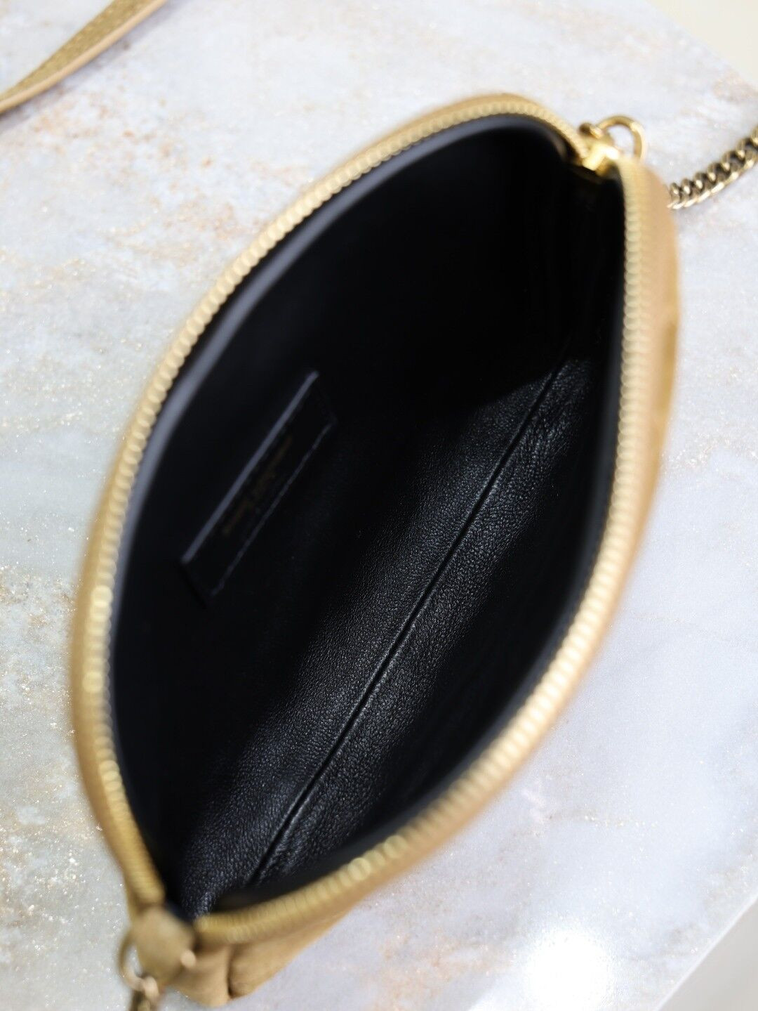 YSL Gaby ZIPPED POUCH IN SUEDE 18x13x3.5cm - Image 9