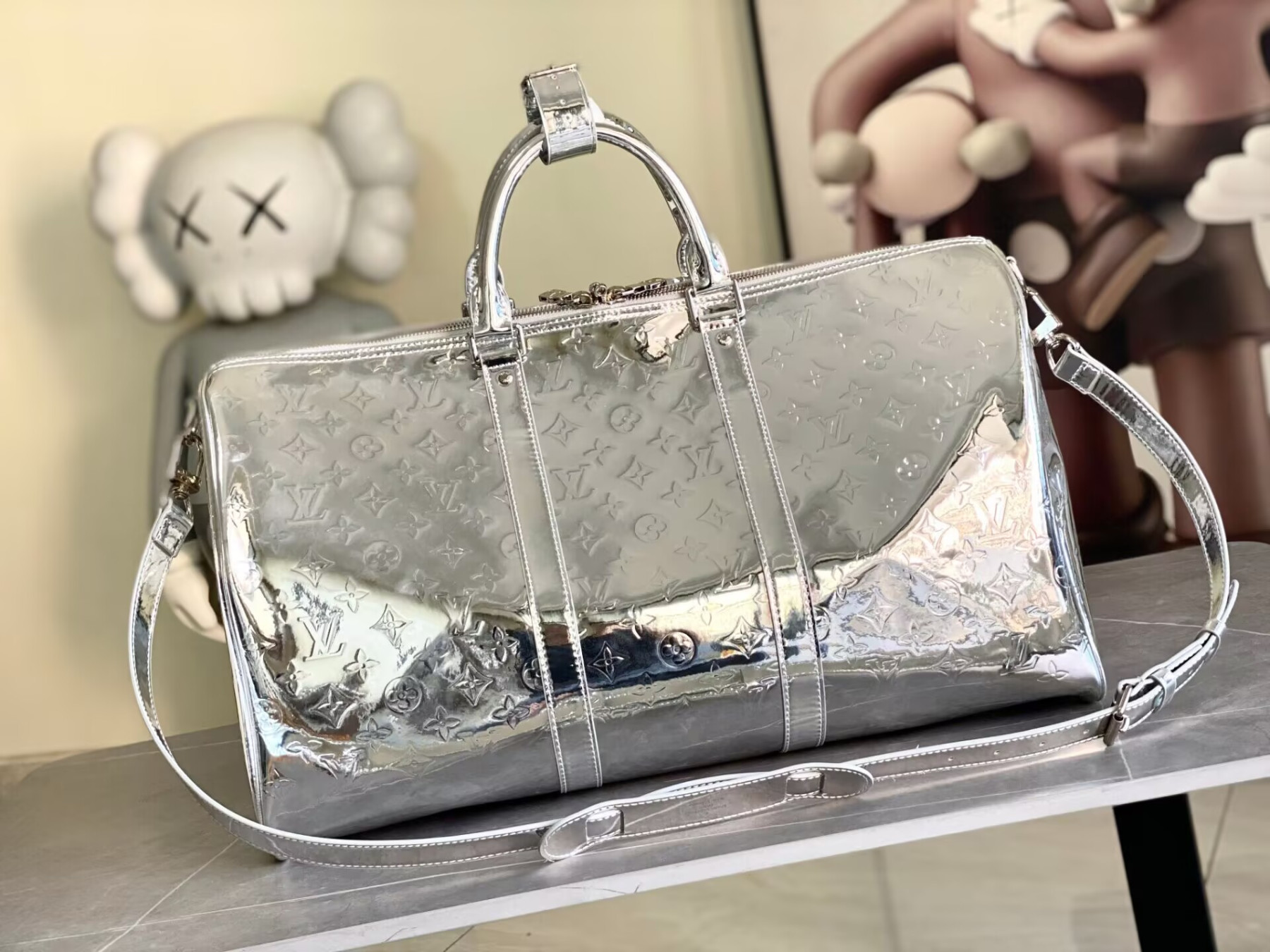 LV Keepall Bandouli¨¨re 50 M26766 50x29x23cm - Image 3