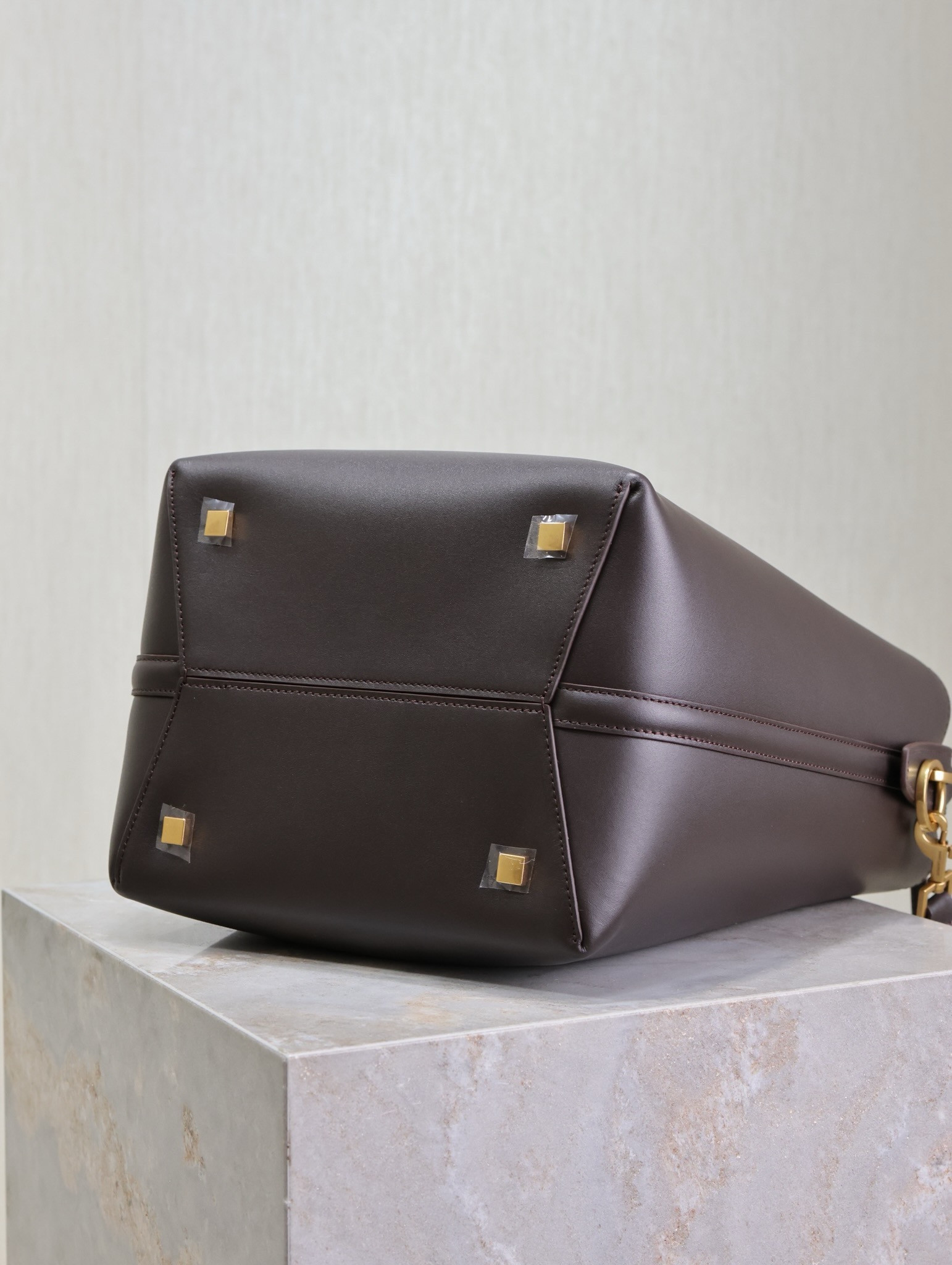YSL LE 37 In Shiny Leather 26x20x12cm - Image 7