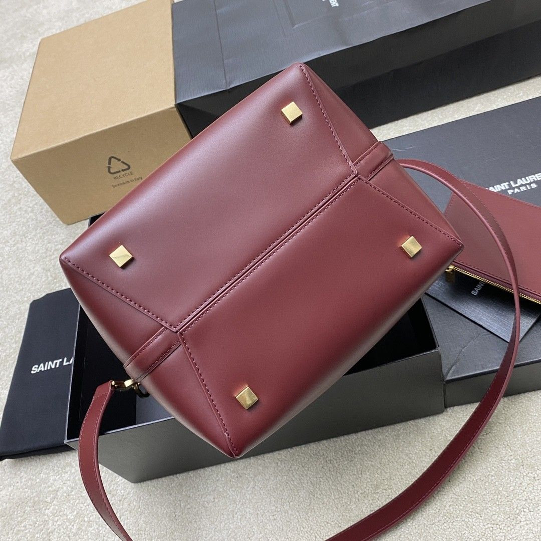 YSL LE 37 In Shiny Leather 26x20x12cm - Image 6