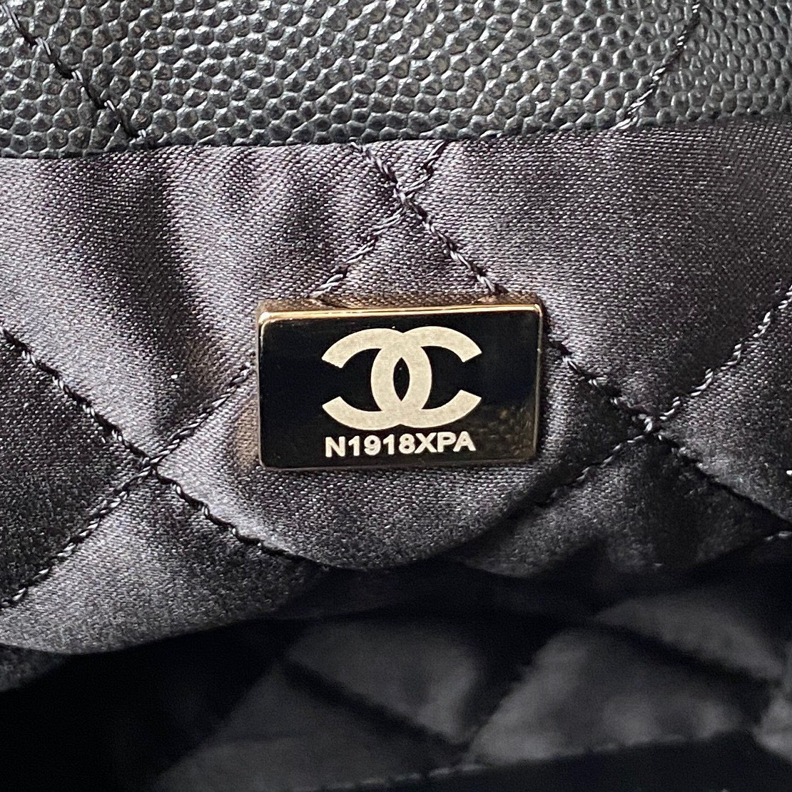 CHANEL 22 MINI HANDBAG GRAINED LEATHER BLACK 7.8 ¡Á 7.4 ¡Á 2.3 in - Image 10