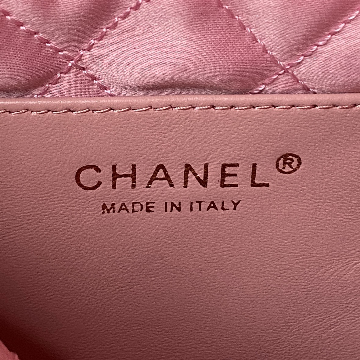 CHANEL 22 MINI HANDBAG GRAINED LEATHER PINK 7.8 ¡Á 7.4 ¡Á 2.3 in - Image 9