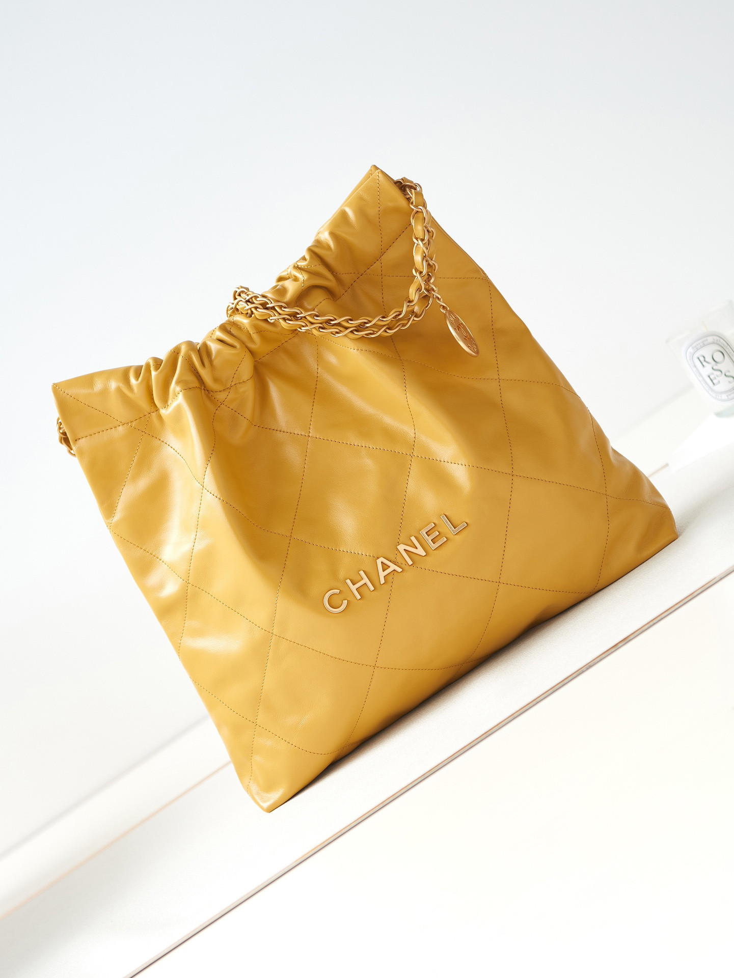 CHANEL 22 SMALL HANDBAG Shiny Calfskin YELLOW 15.21¡Á16.38¡Á3.12 in - Image 2