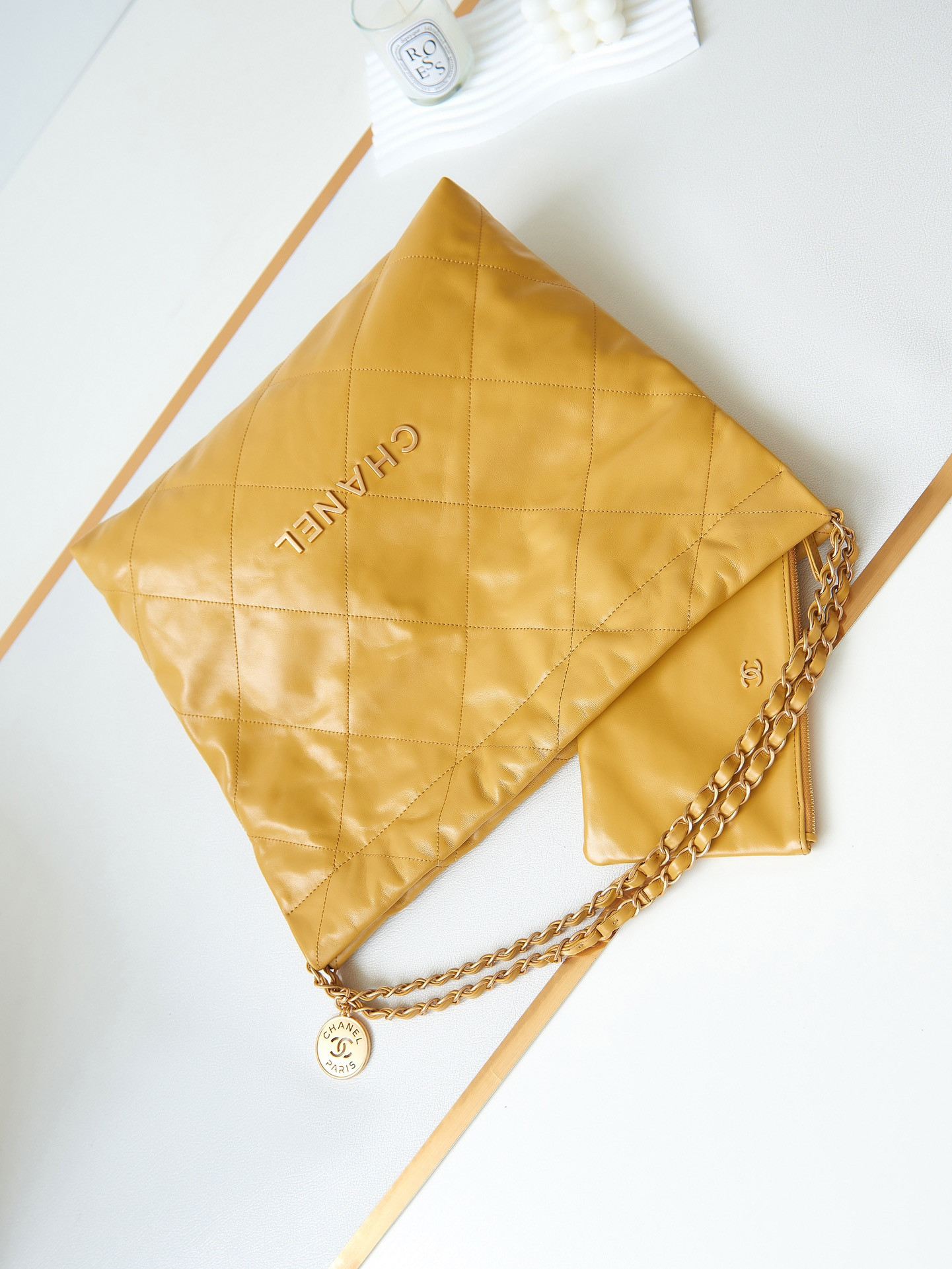 CHANEL 22 SMALL HANDBAG Shiny Calfskin YELLOW 15.21¡Á16.38¡Á3.12 in - Image 7