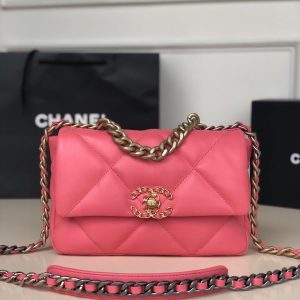 CHANEL 19 HANDBAG Shiny Leather, Gold-Tone, Silver-Tone & Ruthenium-Finish Metal Pink 6.2 ¡Á 10.1 ¡Á 3.5 in