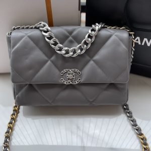 CHANEL 19 LARGE HANDBAG Shiny Leather, Gold-Tone, Silver-Tone & Ruthenium-Finish Metal Gray 7.8 ¡Á 11.7 ¡Á 3.9 in