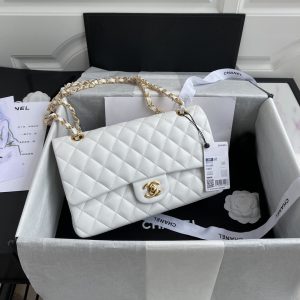 CHANEL CLASSIC HANDBAG LAMBSKIN & GOLD-TONE METAL WHITE 15.5x25.5x6.5cm
