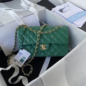 CHANEL SMALL CLASSIC HANDBAG Grained Calfskin & Gold-Tone Metal Green 5.7 × 9 × 2.3 in