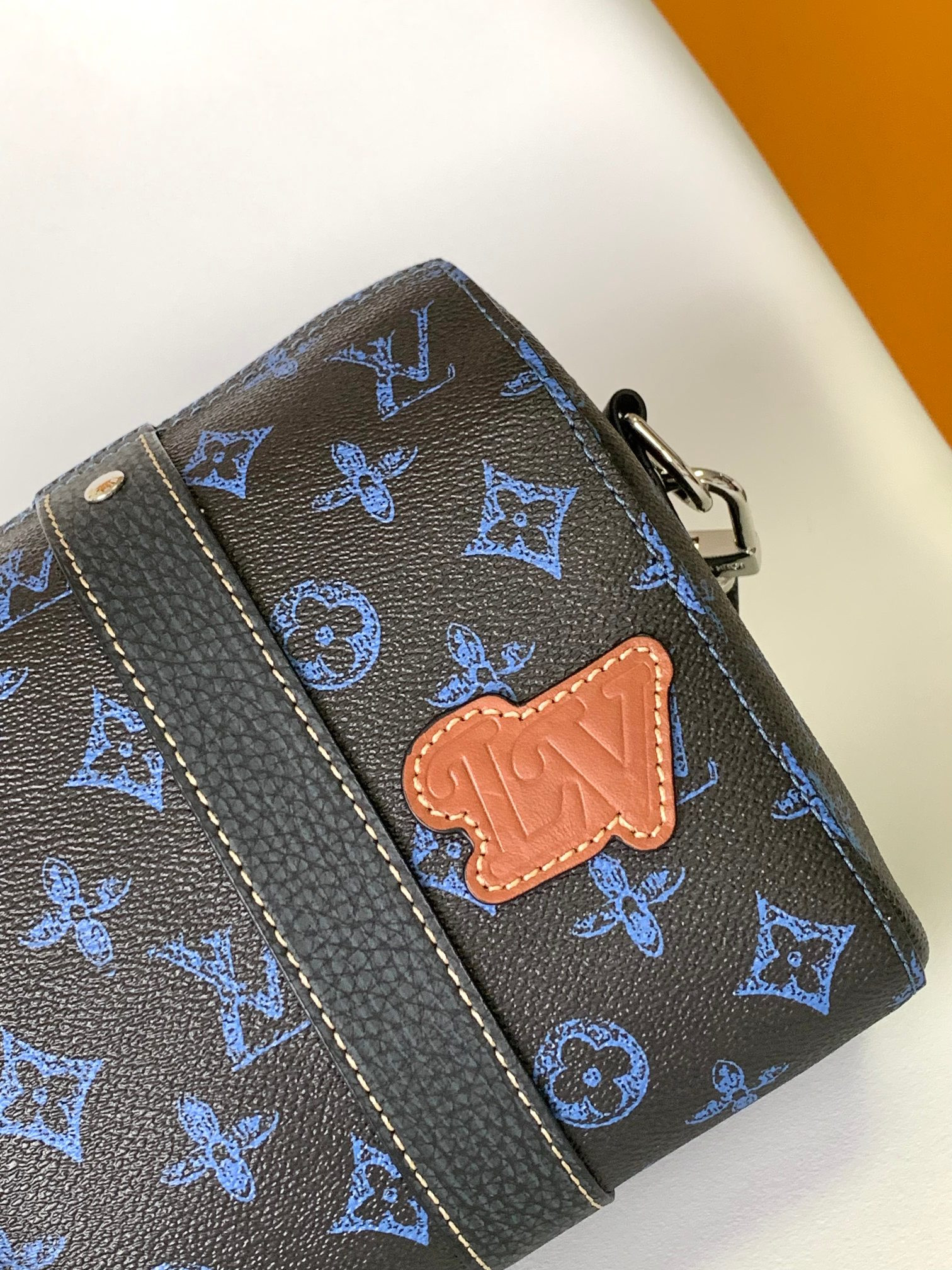 Louis Vuitton Keepall Bandouli¨¨re 25 M46339 9.8 x 5.9 x 4.3 inches - Image 6