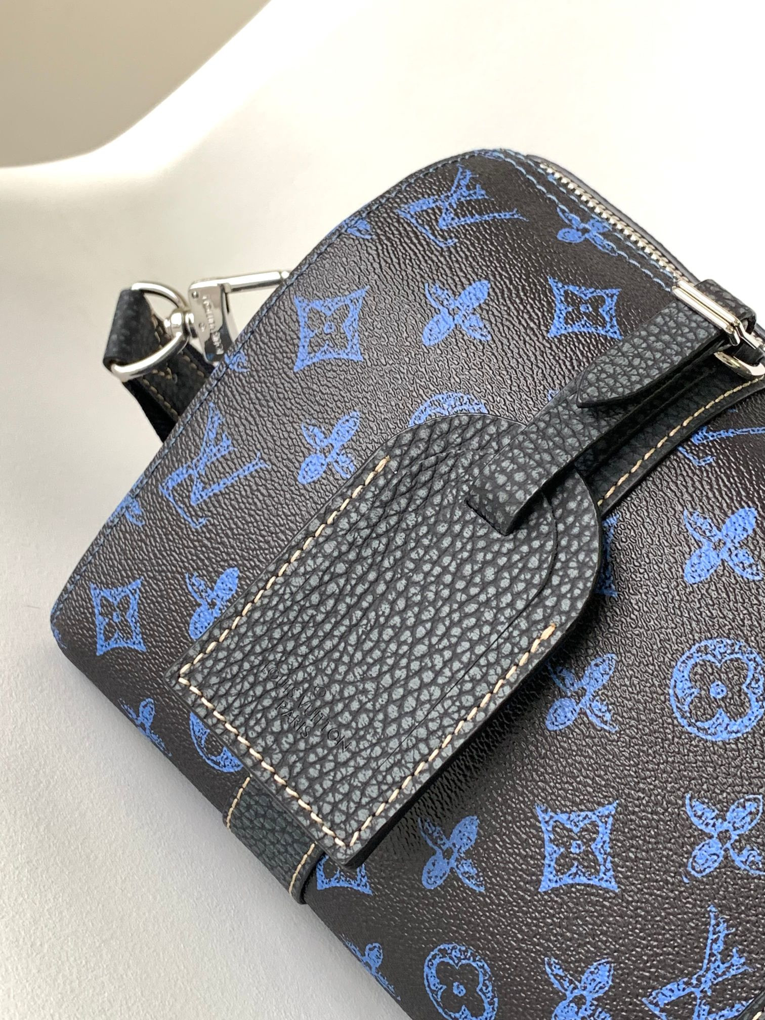 Louis Vuitton Keepall Bandouli¨¨re 25 M46339 9.8 x 5.9 x 4.3 inches - Image 7