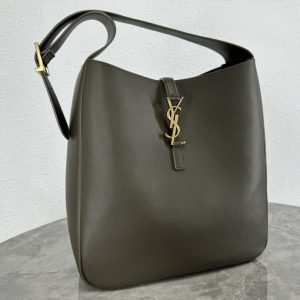 YSL LE 5 ¨¤ 7 SUPPLE LARGE IN SMOOTH LEATHER LIGHT MUSK 11.8" X 11" X 4.3"