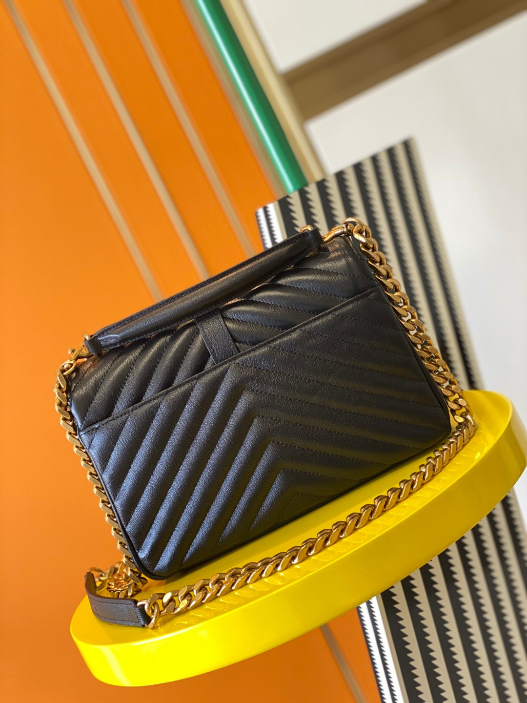 YSL COLLEGE MEDIUM IN QUILTED LEATHER BLACK 9.4 X 6.6 X 2.5 INCHES - Image 5