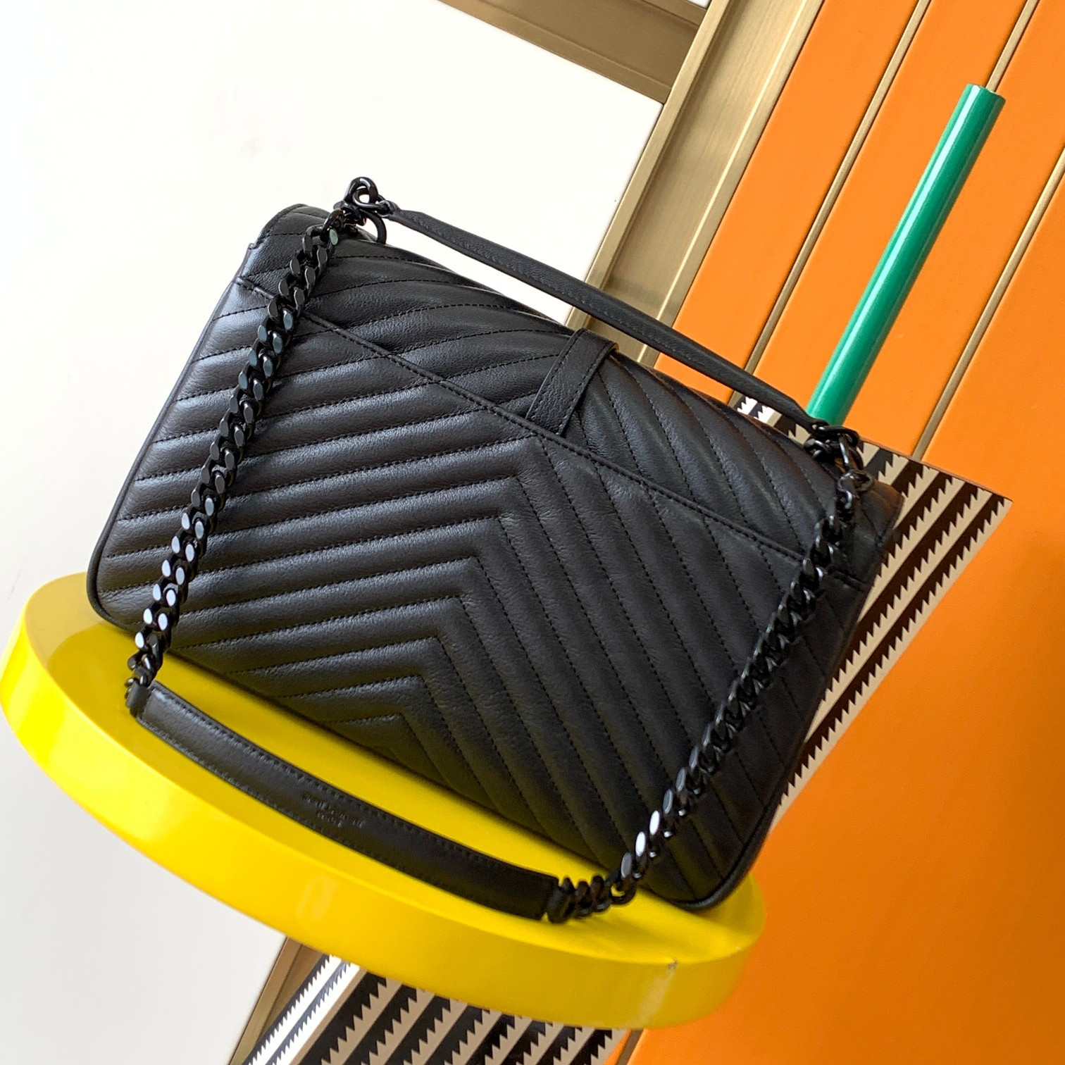 YSL COLLEGE MEDIUM IN QUILTED LEATHER ALL BLACK 9.4 X 6.6 X 2.5 INCHES - Image 5