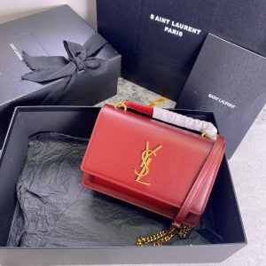 Alternative view of YSL SUNSET CHAIN WALLET IN SMOOTH LEATHER 7.4 X 5.5 X 2.1 INCHES