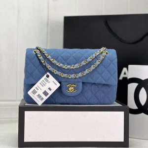 Alternative view of CHANEL CLASSIC 11.12 HANDBAG Tweed & Gold-Tone Metal 6 ¡Á 9.9 ¡Á 2.5 in