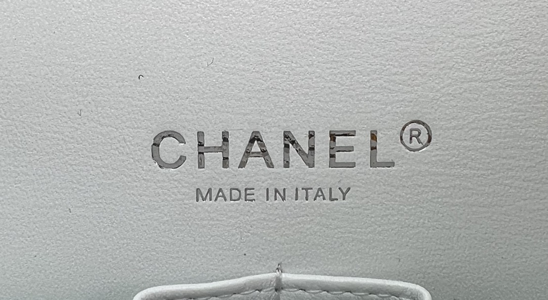 CHANEL MINI CLASSIC 11.12 HANDBAG Tweed & Silver-Tone Metal 4.7 ¡Á 7.8 ¡Á 2.3 in - Image 9