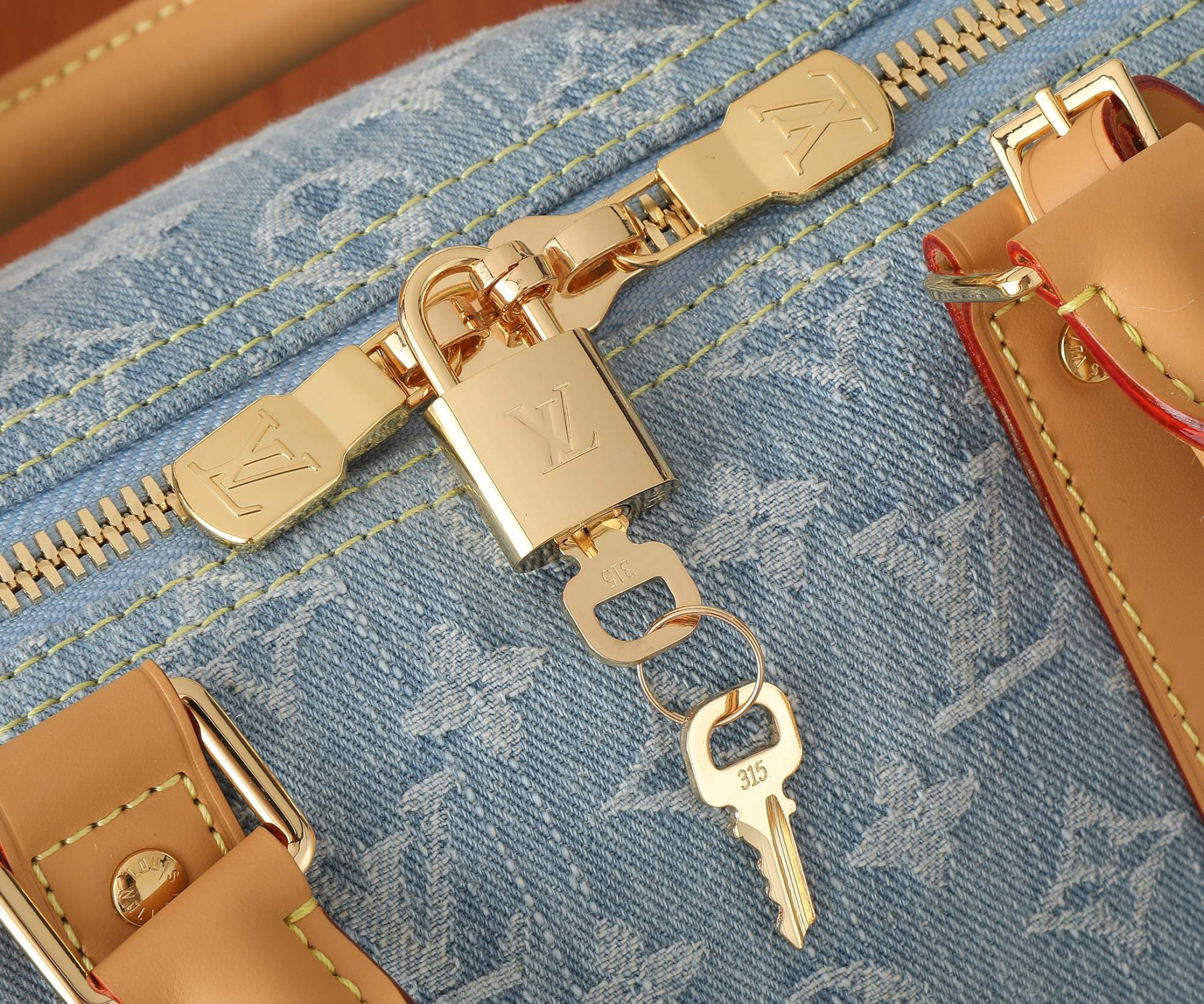 LV Keepall Bandouli¨¨re 45 M25334 17.7 x 10.6 x 7.9 inches - Image 19