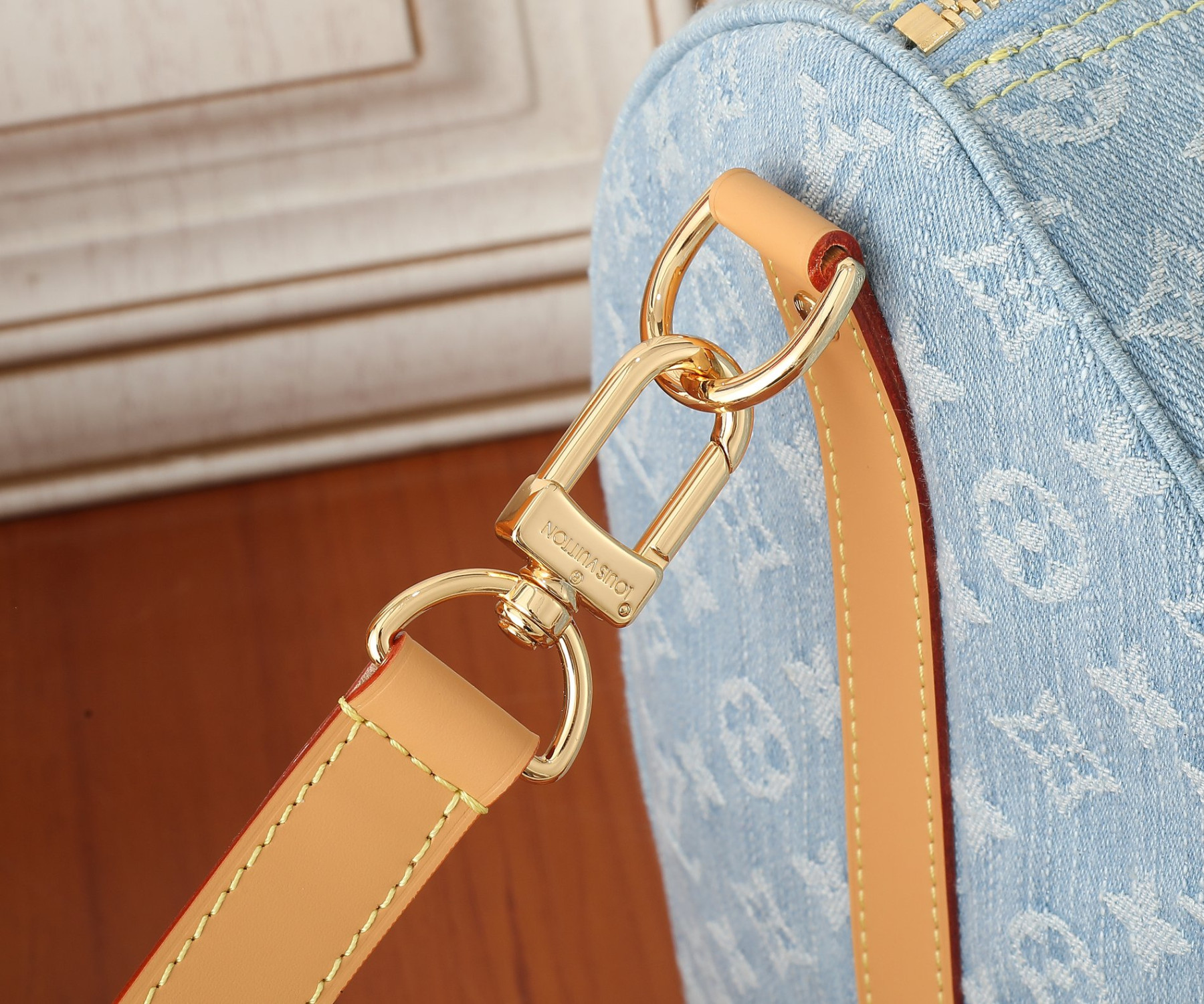 LV Keepall Bandouli¨¨re 45 M25334 17.7 x 10.6 x 7.9 inches - Image 10