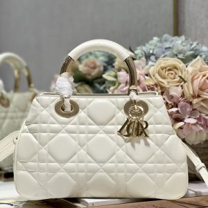 Alternative view of Lady Dior 95?22 30¡Á18.5¡Á11.5cm