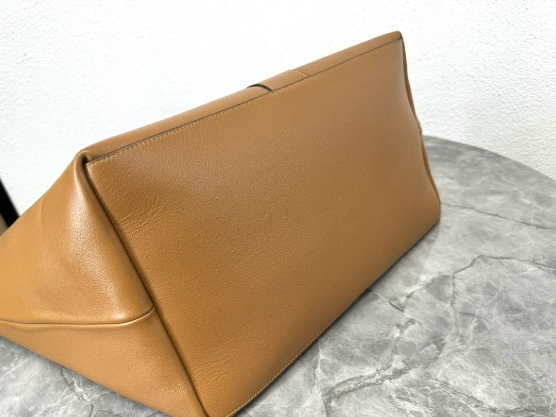 YSL WHY TOTE 38 50x33x16cm - Image 8