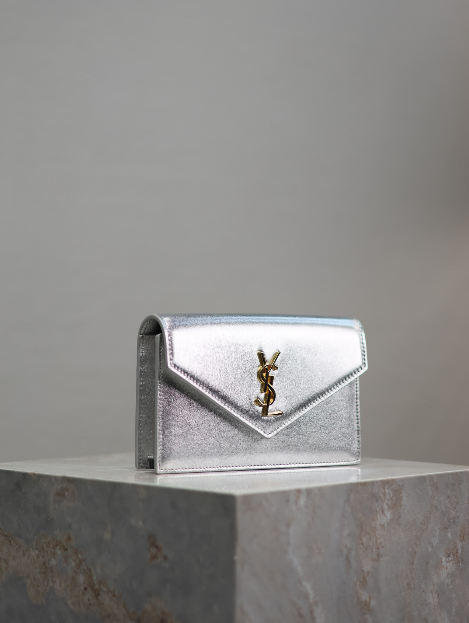 YSL Cassandra WOC envelope chain wallet 19x12.5x3.5cm - Image 5