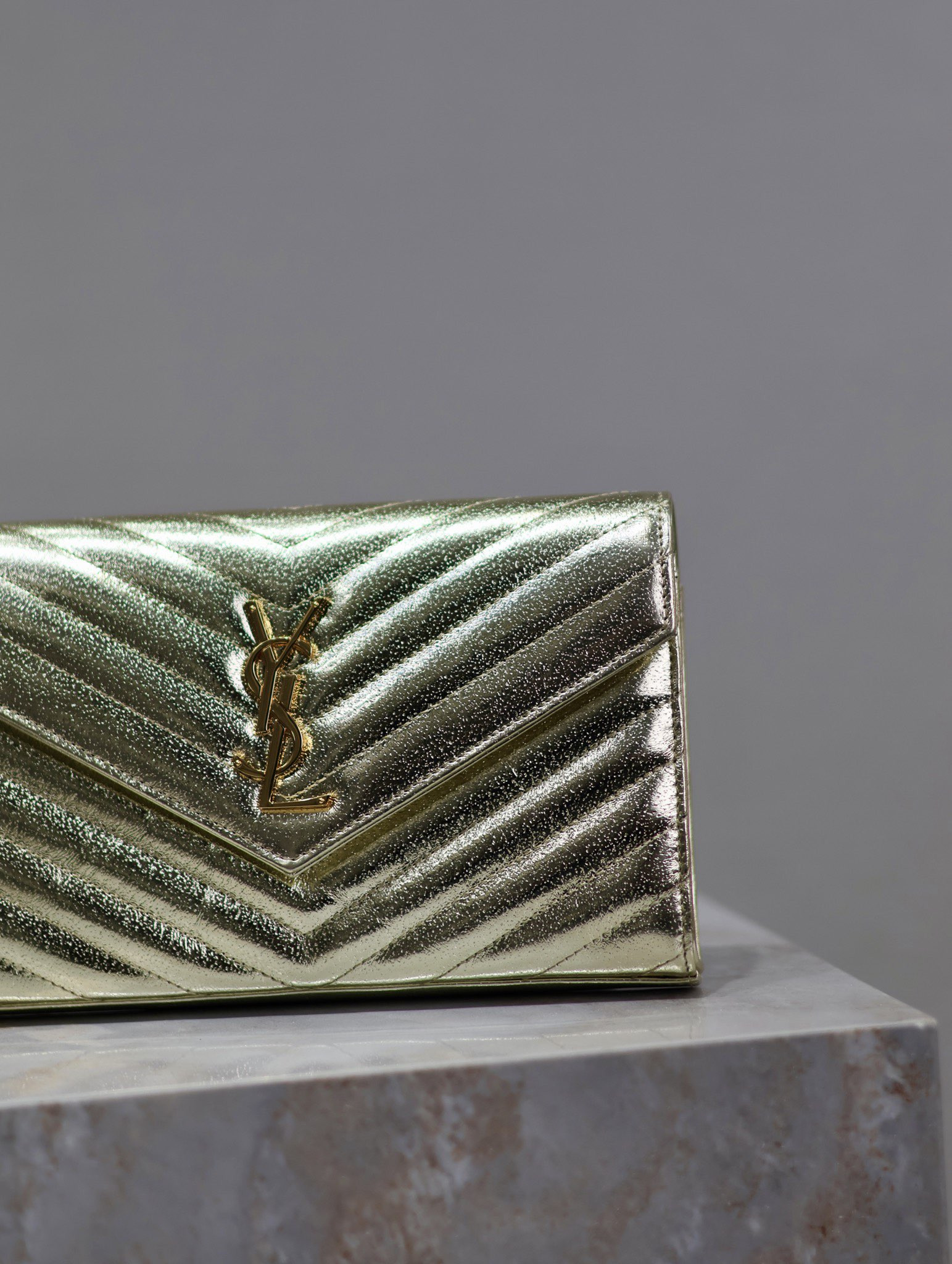 YSL Cassandra Monogram Classic Chain Wallet 22.5 x 14 x 4cm - Image 5