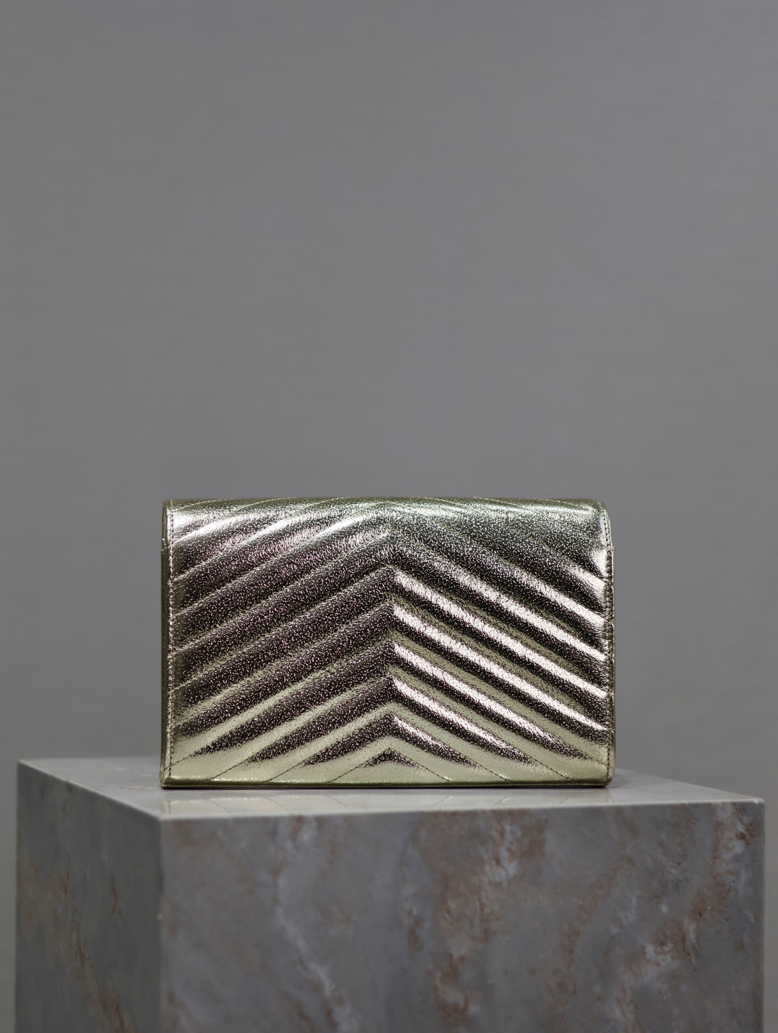 YSL Cassandra Monogram Classic Chain Wallet 22.5 x 14 x 4cm - Image 6