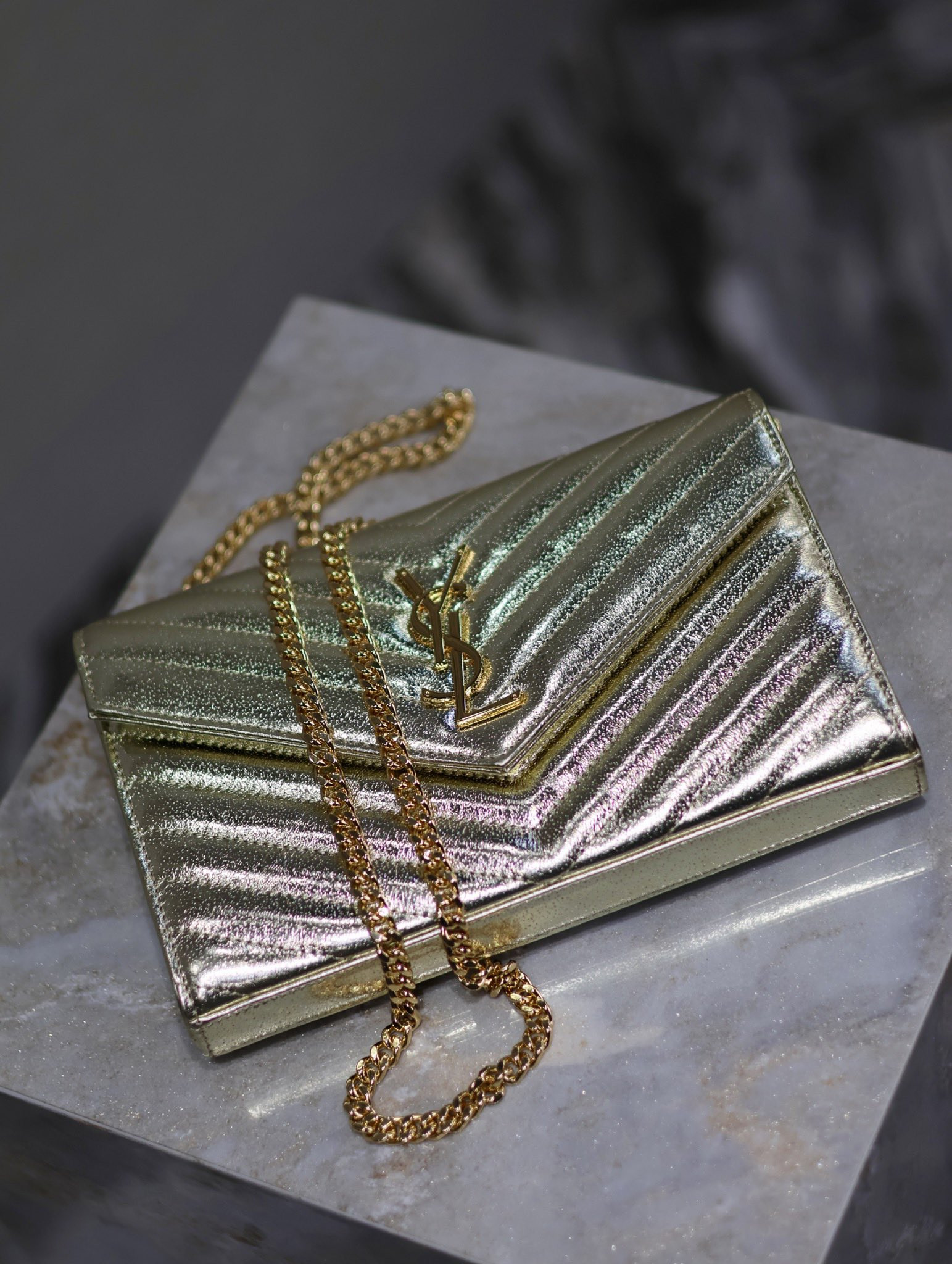 YSL Cassandra Monogram Classic Chain Wallet 22.5 x 14 x 4cm - Image 7