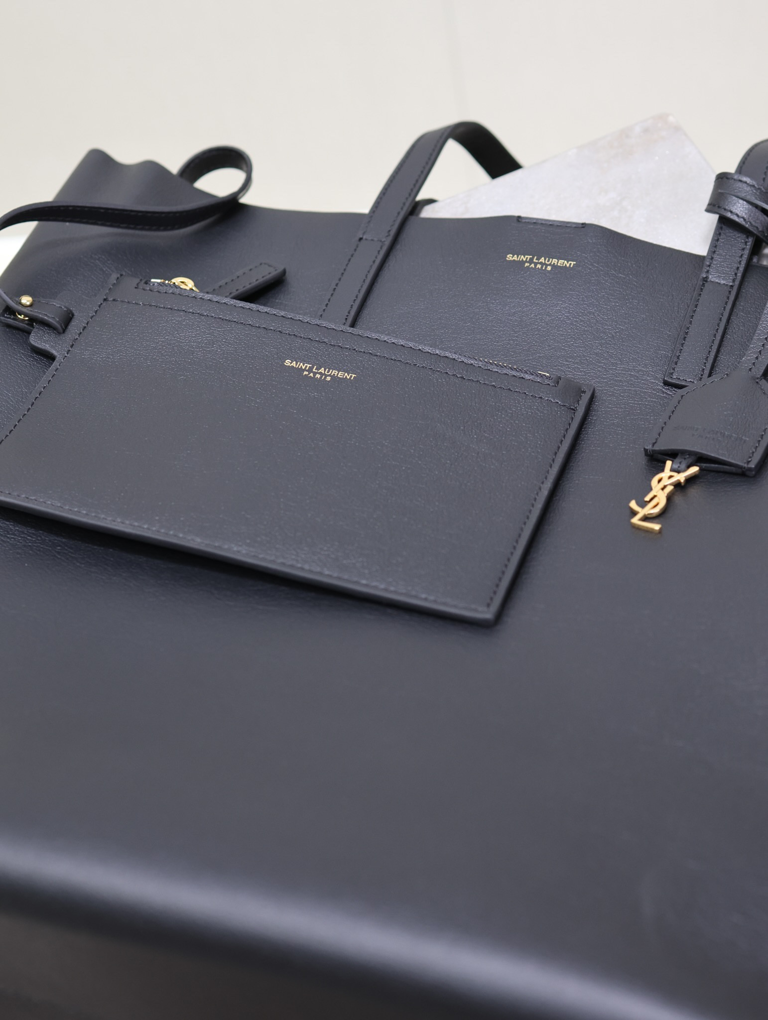 YSL SHOPPING SAINT LAURENT IN LEATHER 32.5¡Á35¡Á10.5cm - Image 10